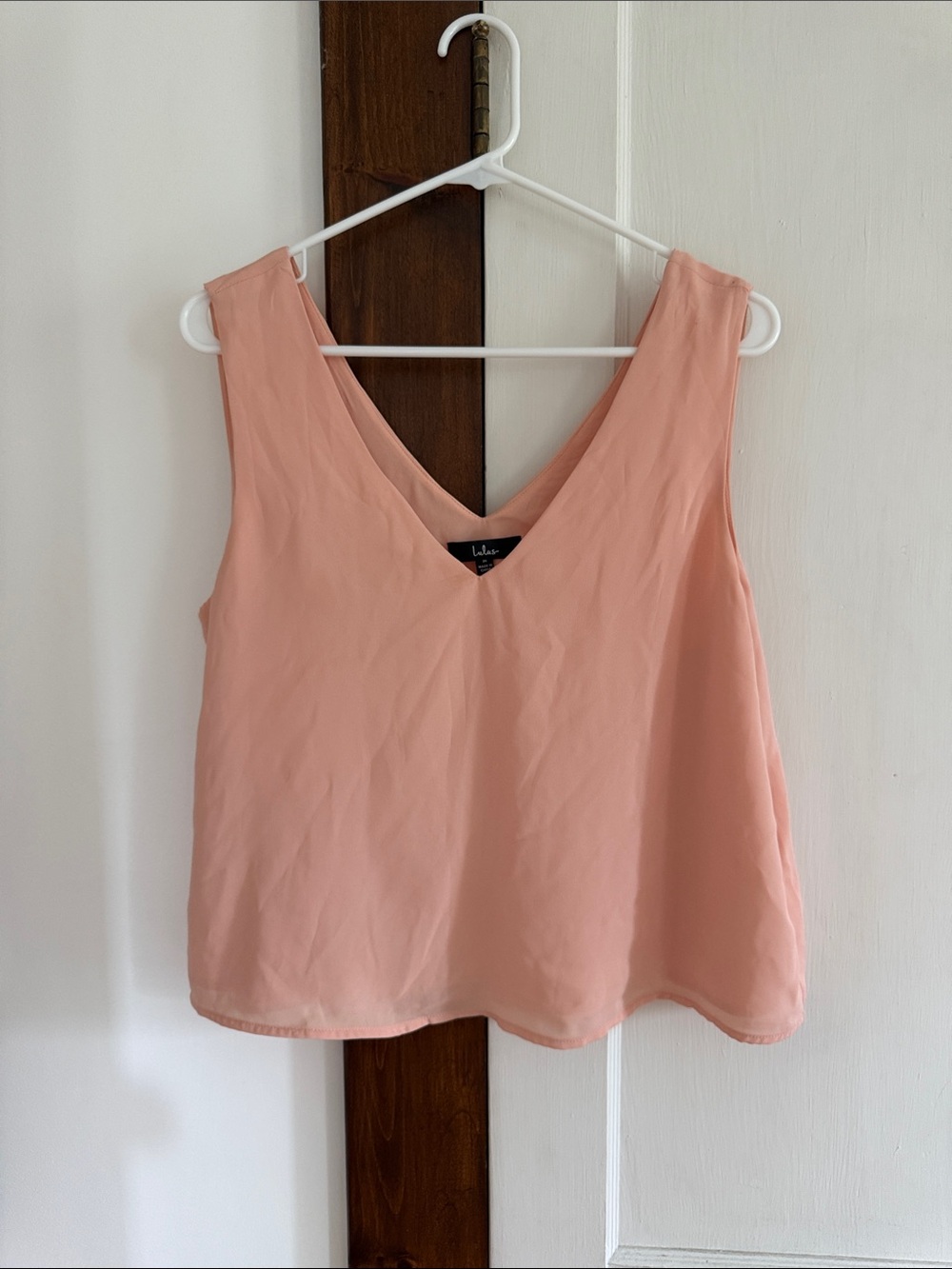 Lulu's Blush Peach V-Neck Sleeveless blouse